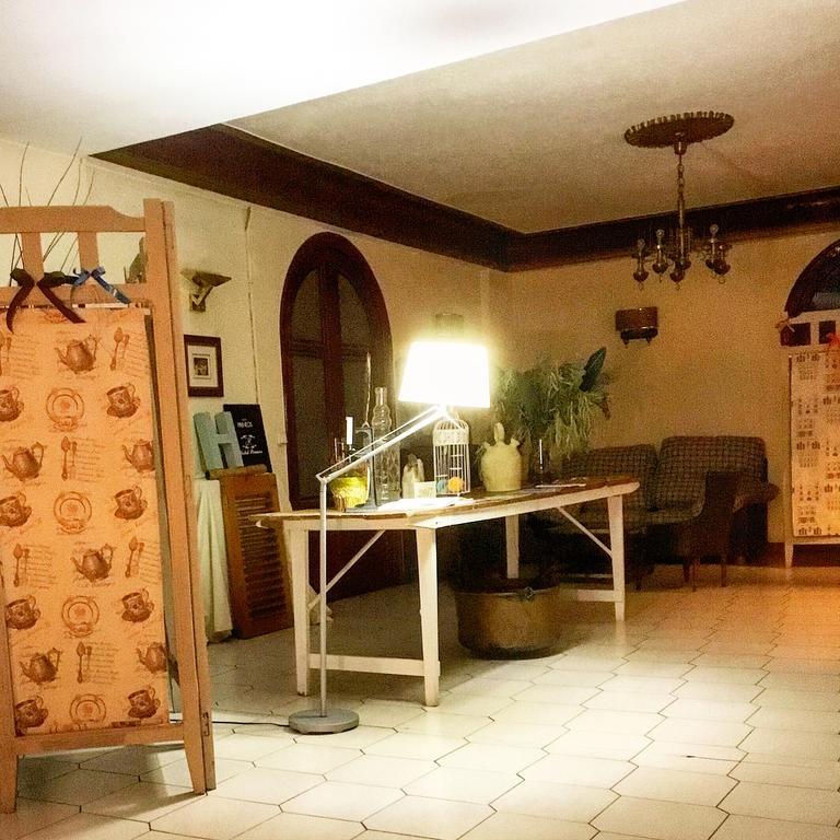 Hostal Pirineos Barbastro Kültér fotó
