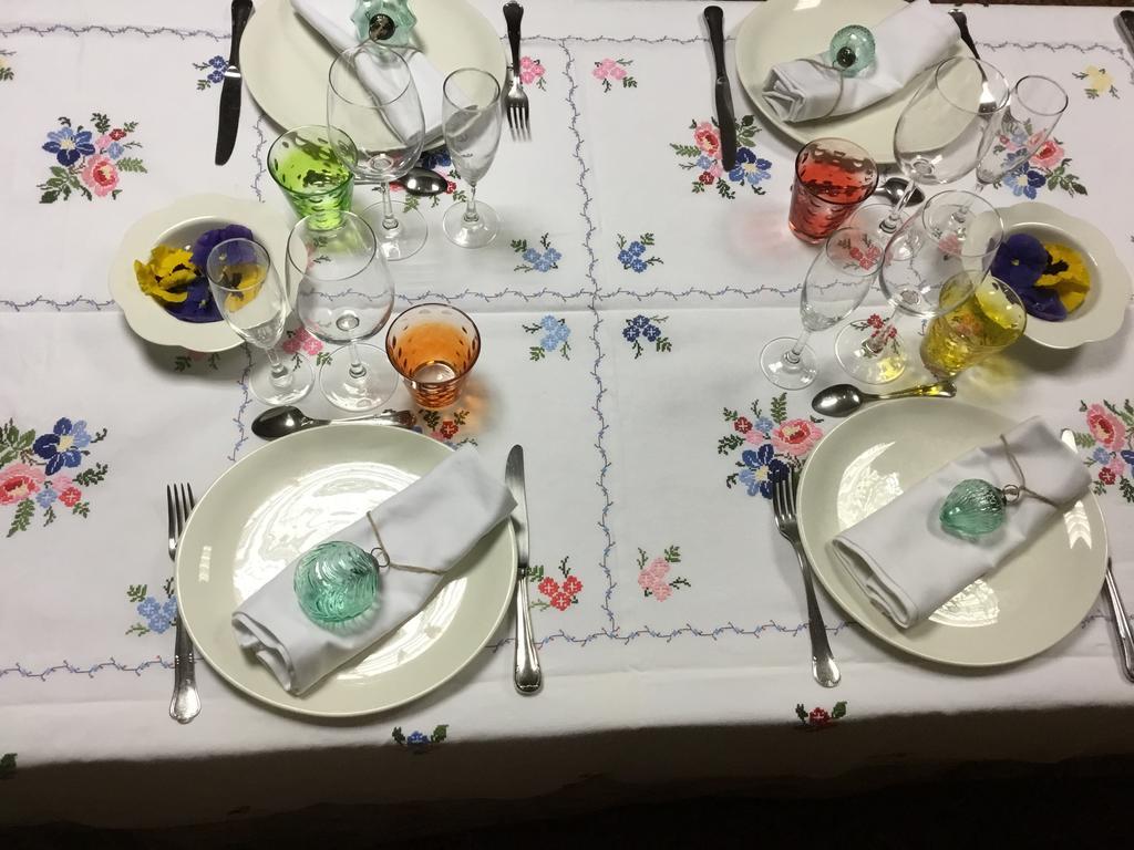 Hostal Pirineos Barbastro Kültér fotó