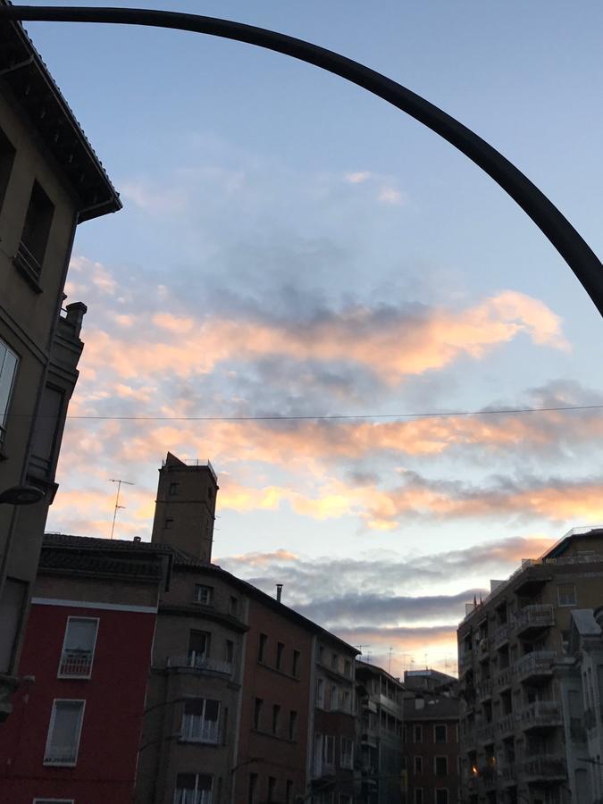 Hostal Pirineos Barbastro Kültér fotó